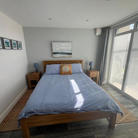 Entire Guest Suite In Four Mile Bridge, Rhoscolyn Valley Exterior photo